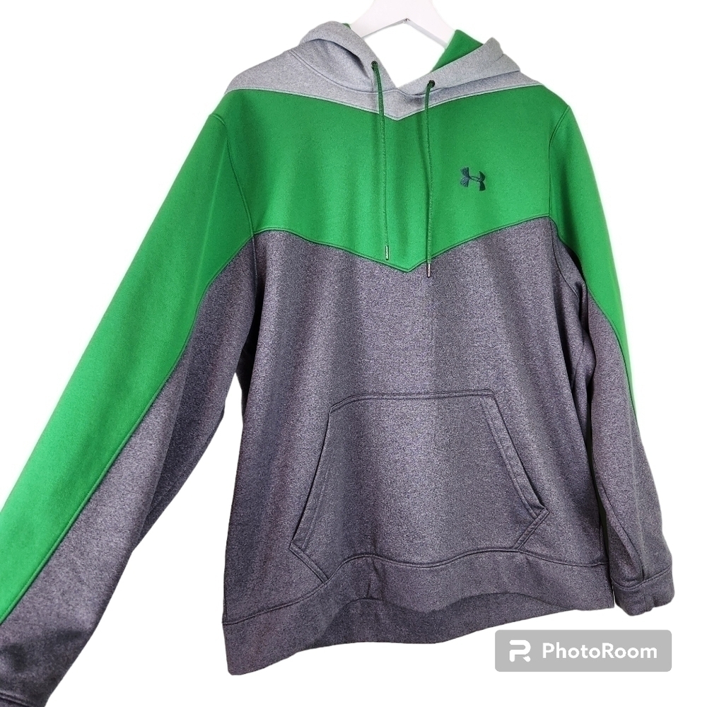 Mens Under Armour two- toned hoodie